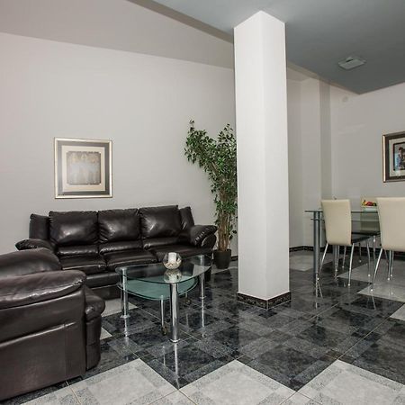Apartments Marcela Makarska Exterior photo