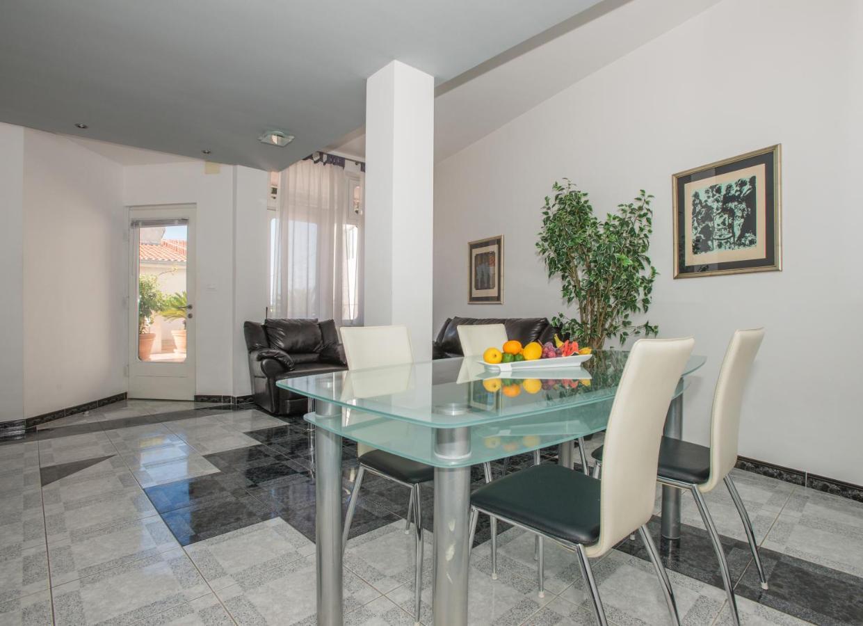 Apartments Marcela Makarska Exterior photo